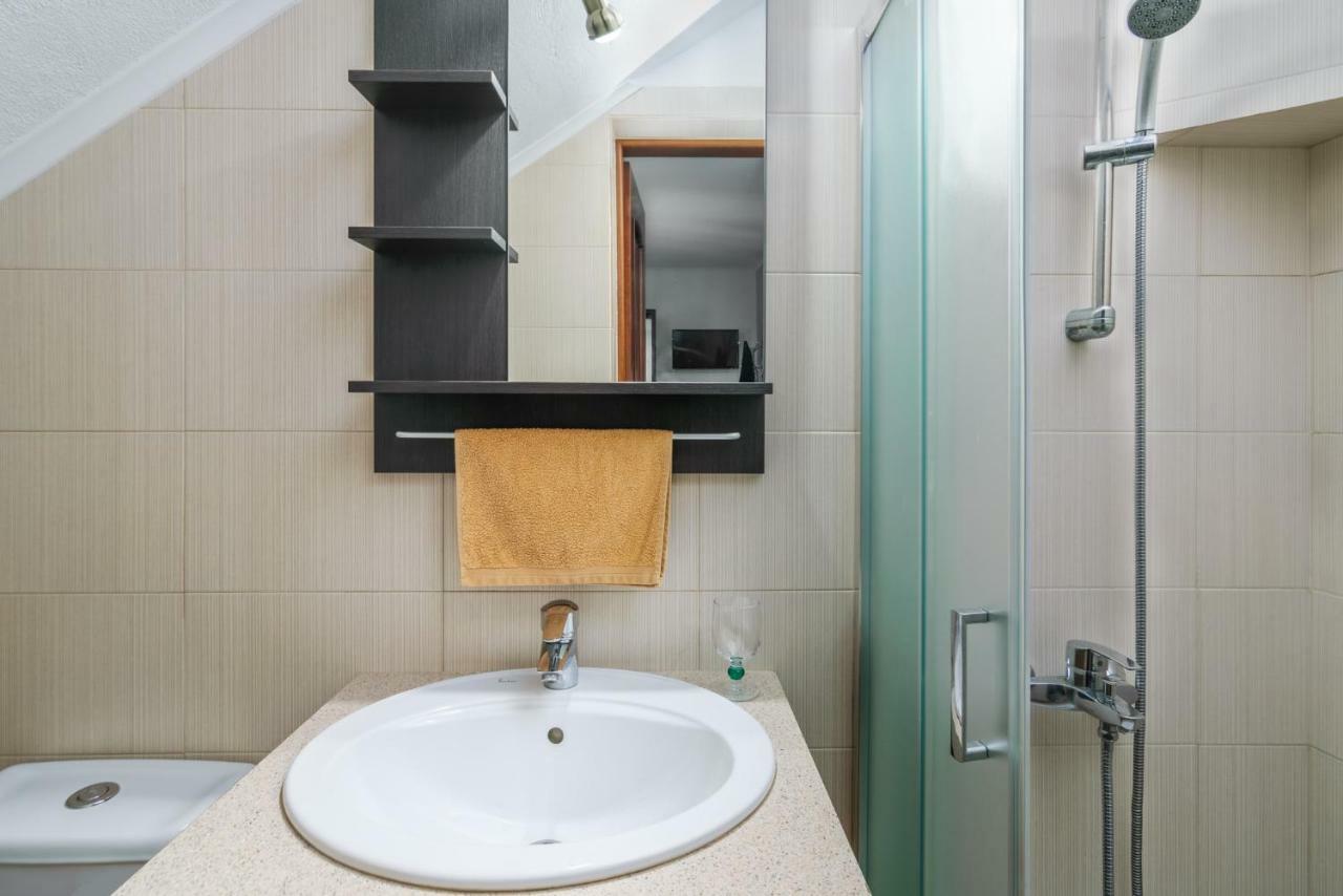 Ferienwohnung Sunny Deluxe Jacuzzi Peran Triovasalos Exterior foto